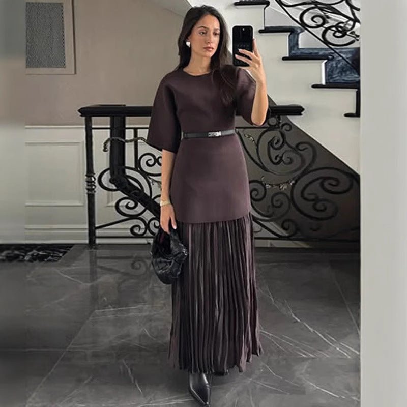 Robe Longue Élégante en Patchwork Plissé Marron avec Ceinture - ModeVogue