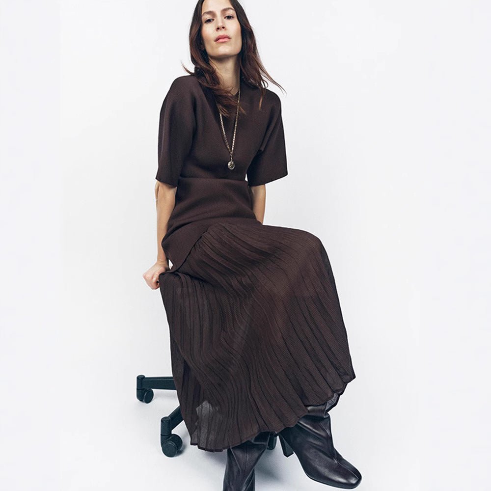 Robe Longue Élégante en Patchwork Plissé Marron avec Ceinture - ModeVogue