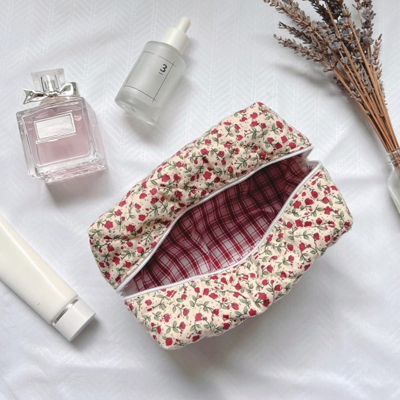 Trousse de Maquillage Fleurie Parfaite pour Vos Déplacements - ModeVogue