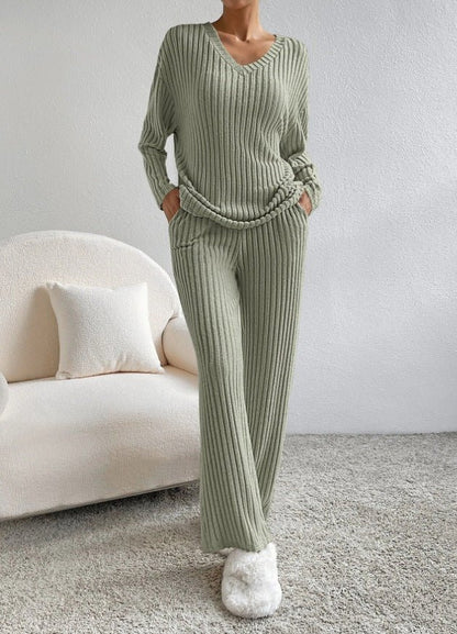 Ensemble femme tendance : Haut à manches longues et pantalon droit - ModeVogue